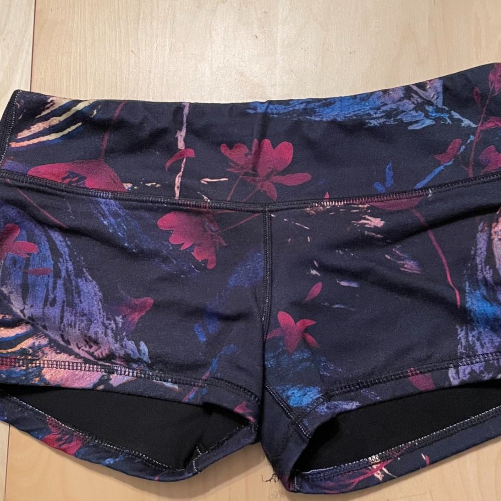 Fleo/Chestee Collaboration - Feathers - size small